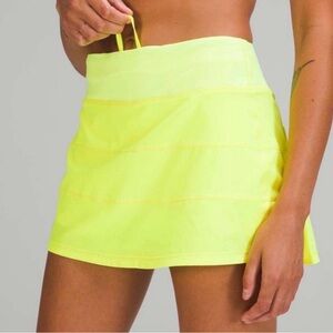 Lululemon Athletica Highlighter Yellow Skirt Size 6